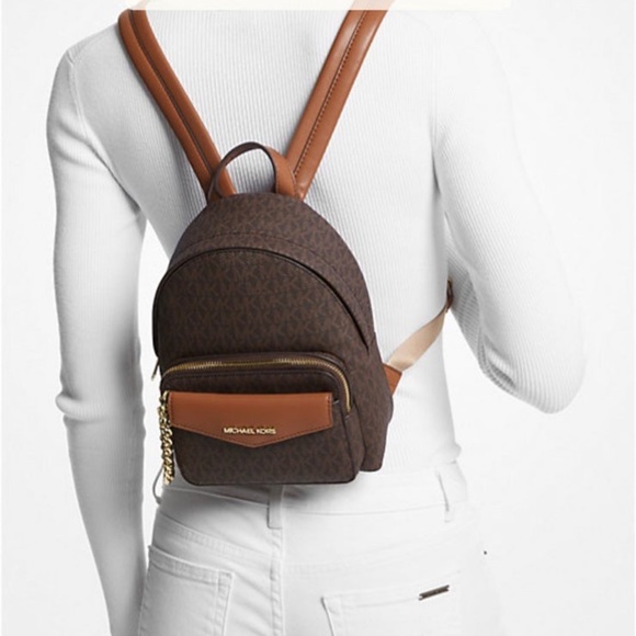 MICHAEL KORS
Maisie Extra-Small Logo 2-in-1 Backpack
Brown 
NWT - Picture 4 of 15